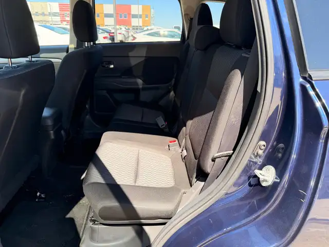 2014 Mitsubishi Outlander SE V6 : Two Sets of Tires - Photo 11