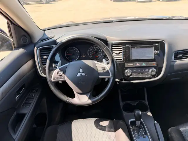 2014 Mitsubishi Outlander SE V6 : Two Sets of Tires - Photo 13