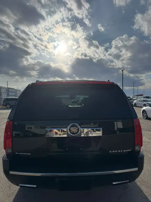 2014 Cadillac Escalade Premium : Low Mileage, No Peropted Accide - Photo 5