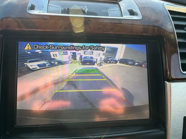 2014 Cadillac Escalade Premium : Low Mileage, No Peropted Accide - Photo 16