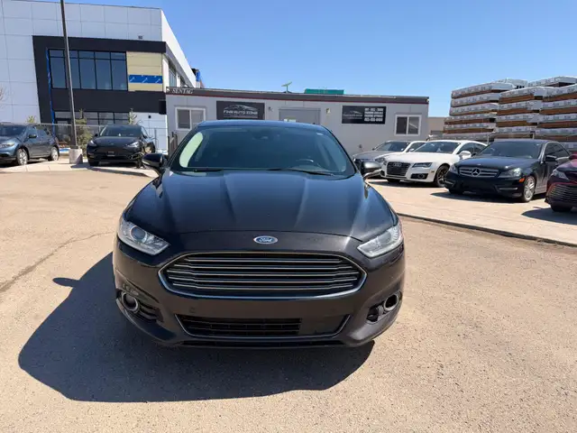 2014 Ford Fusion Titanium AWD : Fully Loaded, One Owner, No Repo - Photo 2