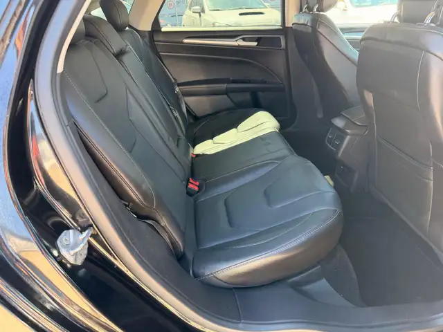 2014 Ford Fusion Titanium AWD : Fully Loaded, One Owner, No Repo - Photo 10