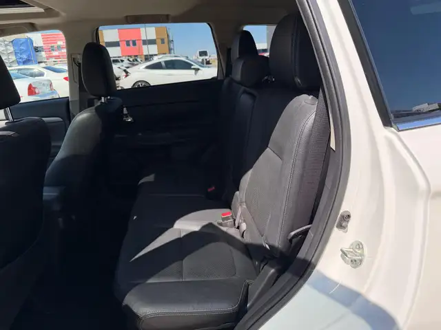 2014 Mitsubishi Outlander GT AWD : Low Mileage, No Reported Acci - Photo 10