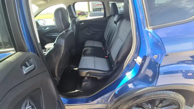 2019 Ford Escape SE, ONE OWNER, NO ACCIDENTS, 2 SET WHEELS CERT - Photo 10