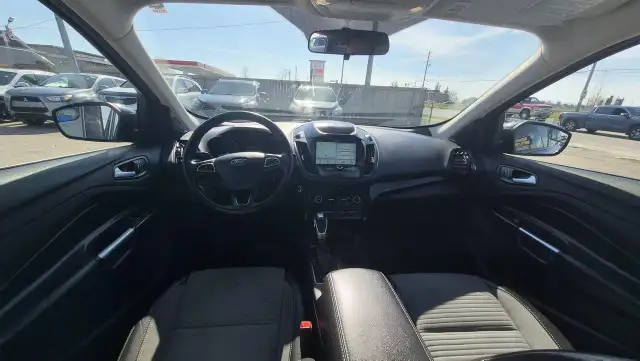 2019 Ford Escape SE, ONE OWNER, NO ACCIDENTS, 2 SET WHEELS CERT - Photo 11