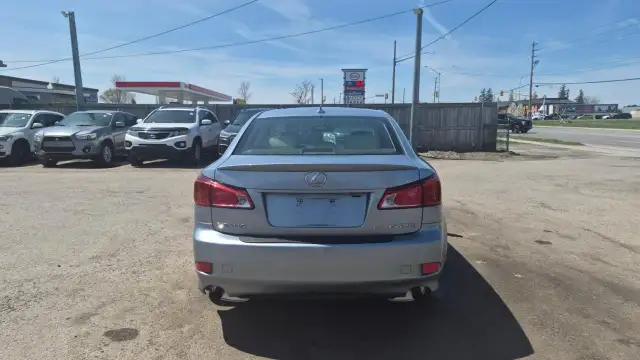 2010 Lexus IS 250 AWD, WELL MAINTAINED, CERTIFIED - Photo 4