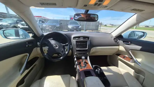 2010 Lexus IS 250 AWD, WELL MAINTAINED, CERTIFIED - Photo 11