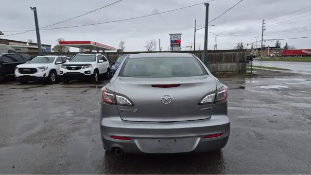 2012 Mazda MAZDA3 GS-SKY, WELL MAINTAINED, AS IS - Photo 4