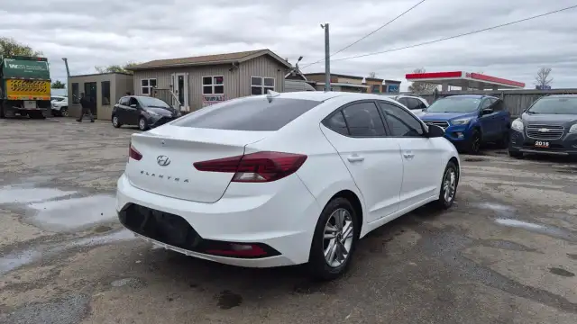 2020 Hyundai Elantra Preferred w/Sun & Safety Package, ONE OWNER - Photo 5