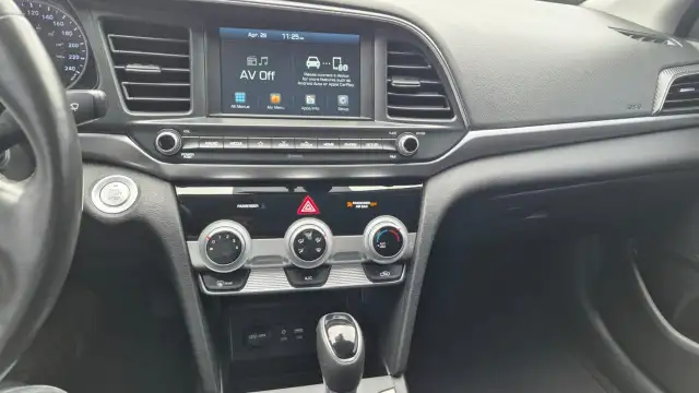 2020 Hyundai Elantra Preferred w/Sun & Safety Package, ONE OWNER - Photo 12