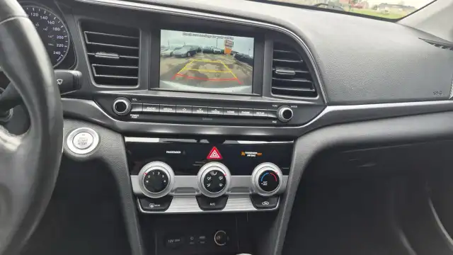 2020 Hyundai Elantra Preferred w/Sun & Safety Package, ONE OWNER - Photo 13