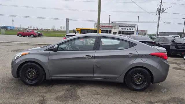 2013 Hyundai Elantra GL, AUTO, SEDAN, 4 CYL, GREAT ON FUEL, CERT - Photo 2