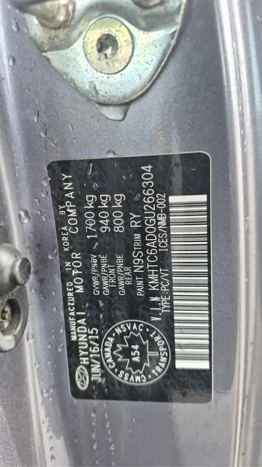 2016 Hyundai Veloster AUTO, 1.6L 4CYL, GREAT ON FUEL, CERTIFIED - Photo 15