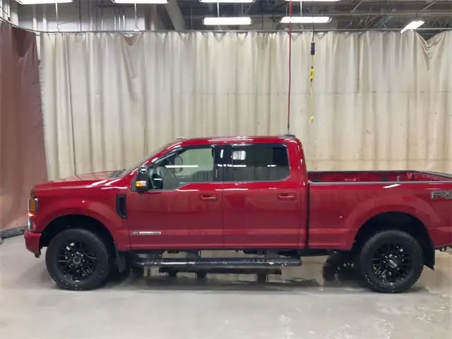 2022 Ford F-350 Super Duty Lariat - Leather Seats - Photo 2