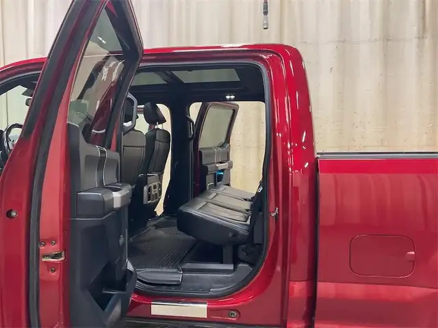 2022 Ford F-350 Super Duty Lariat - Leather Seats - Photo 11