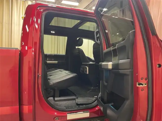 2022 Ford F-350 Super Duty Lariat - Leather Seats - Photo 13