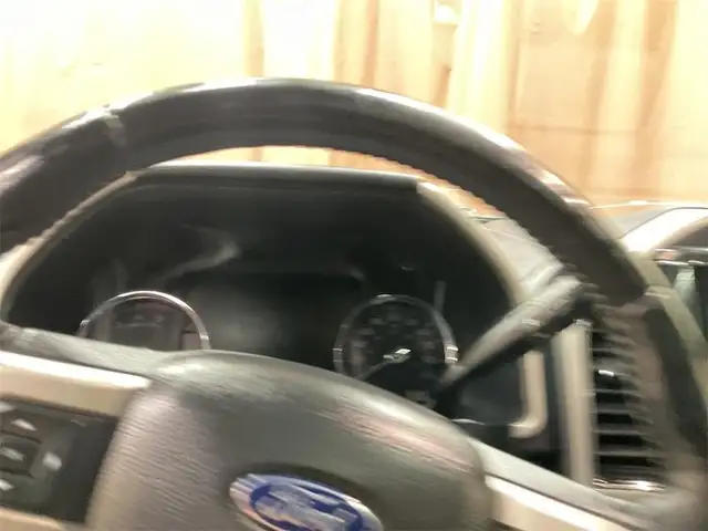 2022 Ford F-350 Super Duty Lariat - Leather Seats - Photo 21