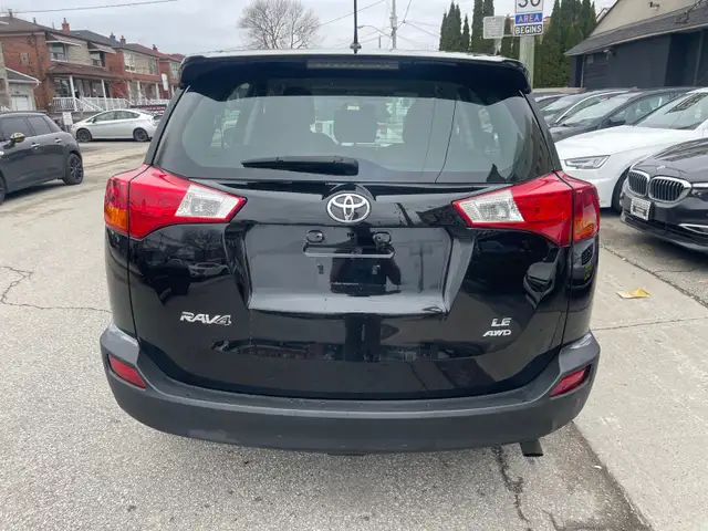 2014 Toyota RAV4 LE - Photo 6