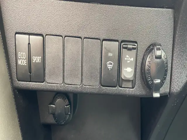 2014 Toyota RAV4 LE - Photo 19