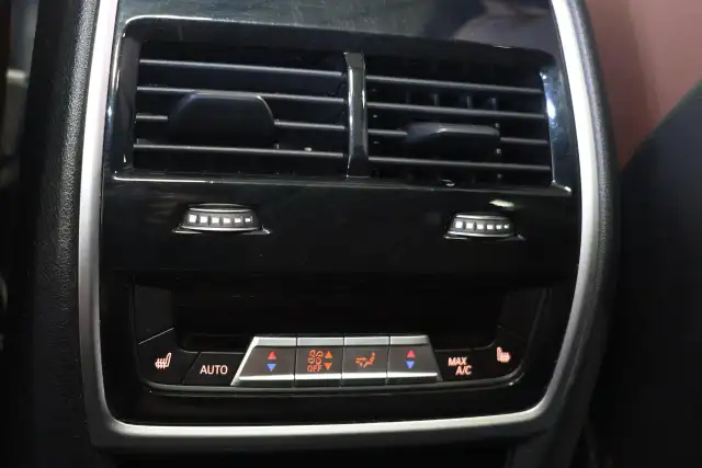 2021 BMW X7 M50i - PANO|NAVI|360CAM|HEADSUP|MASSAGE SEAT - Photo 13