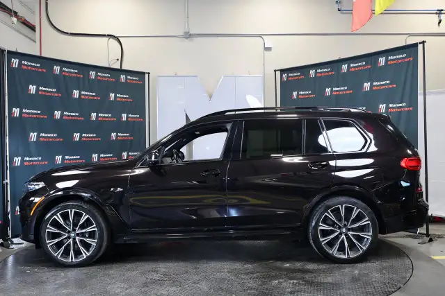 2022 BMW X7 M50i - HEADSUP|360CAM|NAVI|PANO|BLINDSPOT - Photo 3