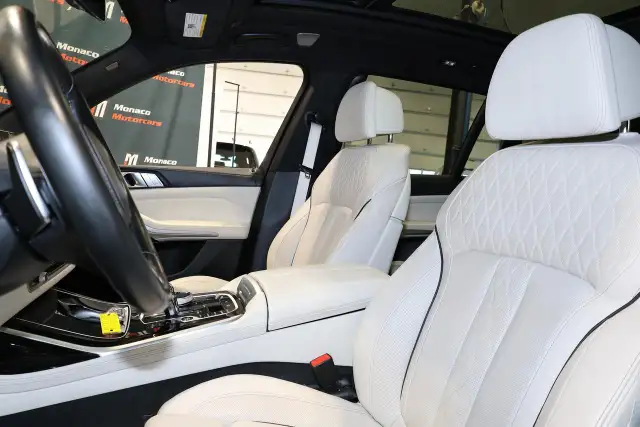 2022 BMW X7 M50i - HEADSUP|360CAM|NAVI|PANO|BLINDSPOT - Photo 9