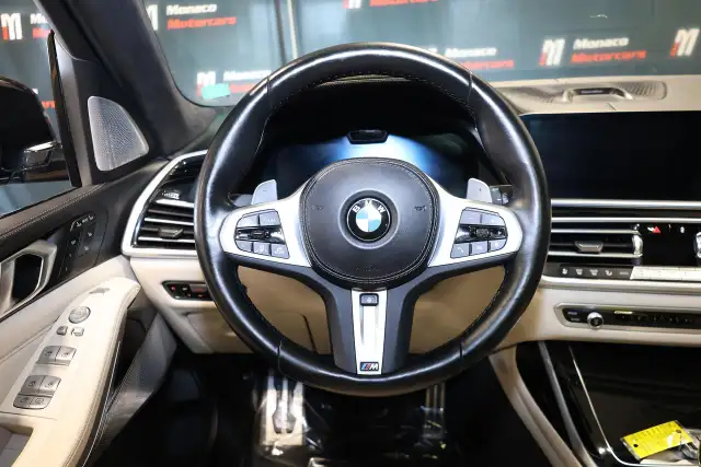 2022 BMW X7 M50i - HEADSUP|360CAM|NAVI|PANO|BLINDSPOT - Photo 14