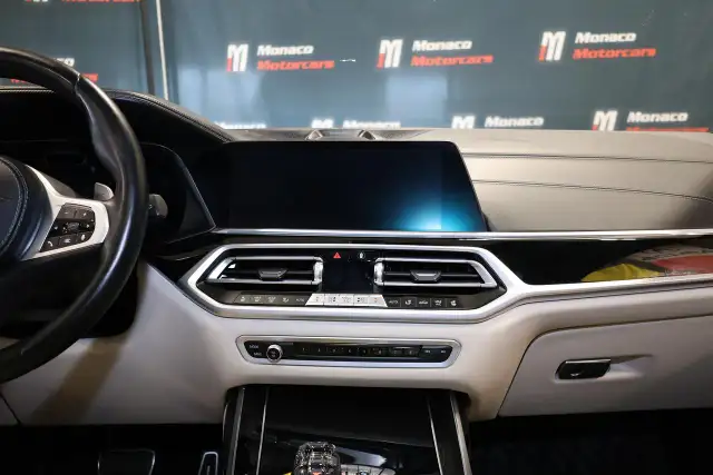 2022 BMW X7 M50i - HEADSUP|360CAM|NAVI|PANO|BLINDSPOT - Photo 15