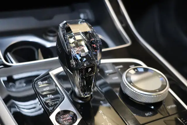 2022 BMW X7 M50i - HEADSUP|360CAM|NAVI|PANO|BLINDSPOT - Photo 17