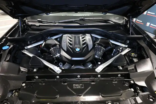 2022 BMW X7 M50i - HEADSUP|360CAM|NAVI|PANO|BLINDSPOT - Photo 29