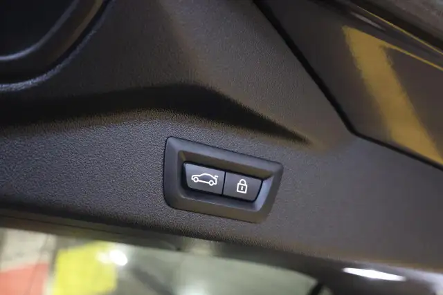 2022 BMW X7 M50i - HEADSUP|360CAM|NAVI|PANO|BLINDSPOT - Photo 31