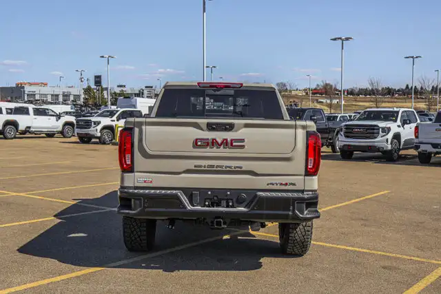2026 GMC Sierra 1500 AT4X - Photo 7