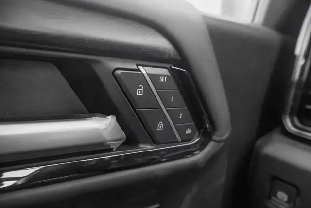 2026 GMC Sierra 1500 AT4X - Photo 18