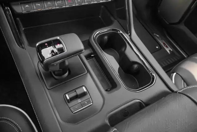 2026 GMC Sierra 1500 AT4X - Photo 28