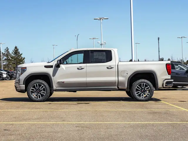 2026 GMC Sierra 1500 AT4 - Photo 5