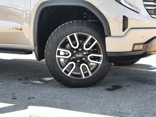 2026 GMC Sierra 1500 AT4 - Photo 11