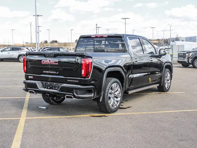 2026 GMC Sierra 1500 Denali - Photo 9