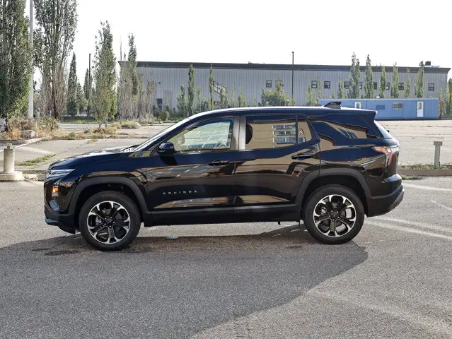 2026 Chevrolet Equinox AWD LT - Photo 10
