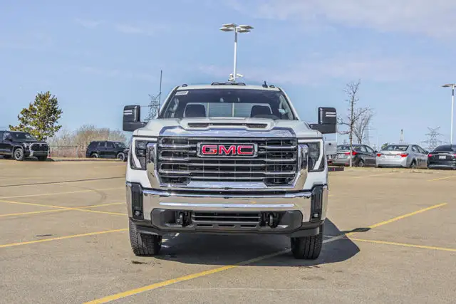 2026 GMC Sierra 2500HD SLE - Photo 3