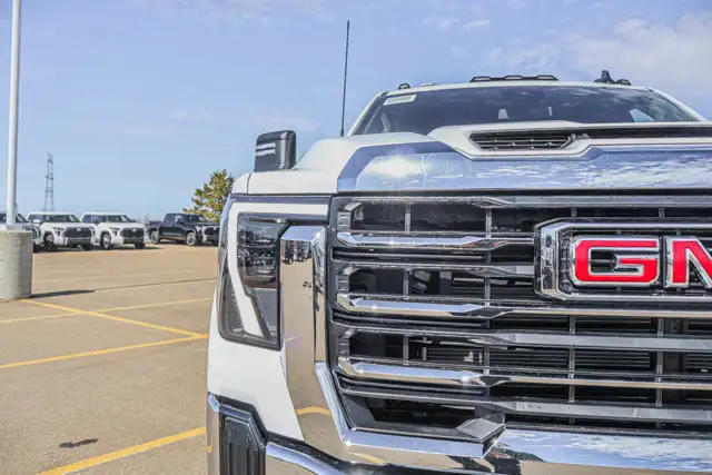 2026 GMC Sierra 2500HD SLE - Photo 11
