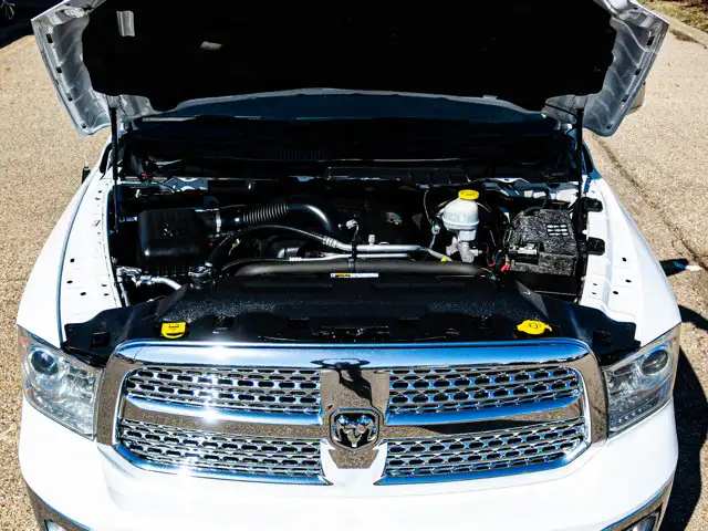 2018 Ram 1500 Laramie 5.7L HEMI | Premium Sound System - Photo 9