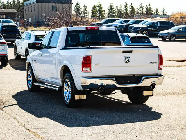 2018 Ram 1500 Laramie 5.7L HEMI | Premium Sound System - Photo 11