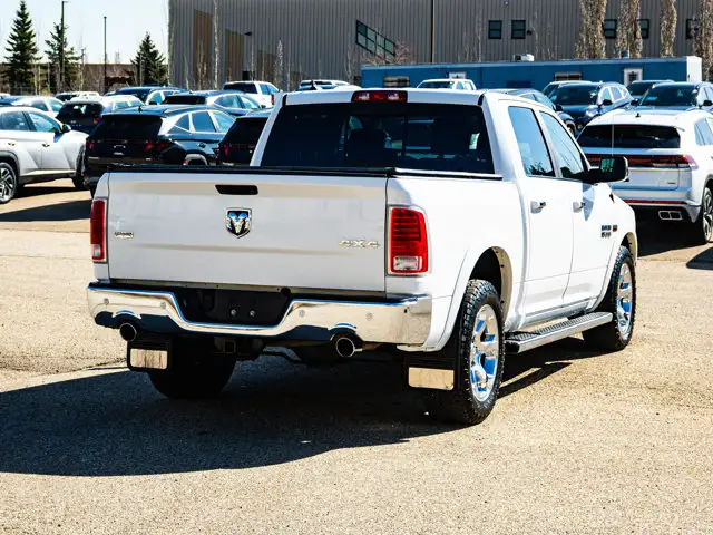 2018 Ram 1500 Laramie 5.7L HEMI | Premium Sound System - Photo 13