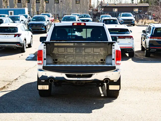 2018 Ram 1500 Laramie 5.7L HEMI | Premium Sound System - Photo 15
