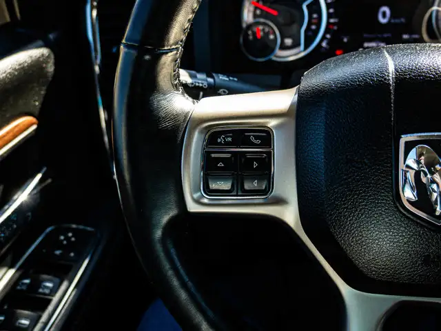 2018 Ram 1500 Laramie 5.7L HEMI | Premium Sound System - Photo 20