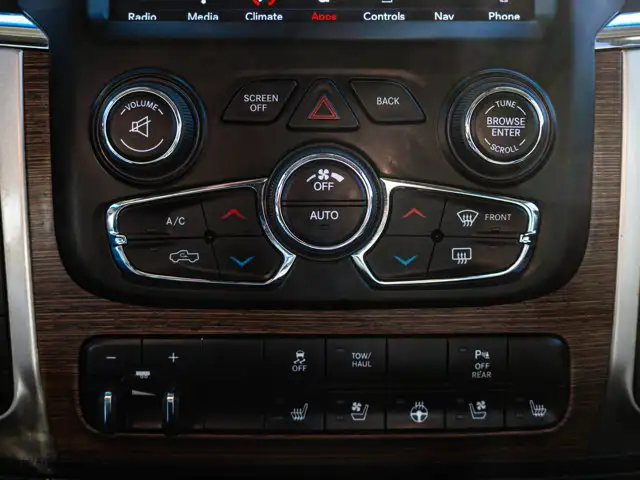 2018 Ram 1500 Laramie 5.7L HEMI | Premium Sound System - Photo 25