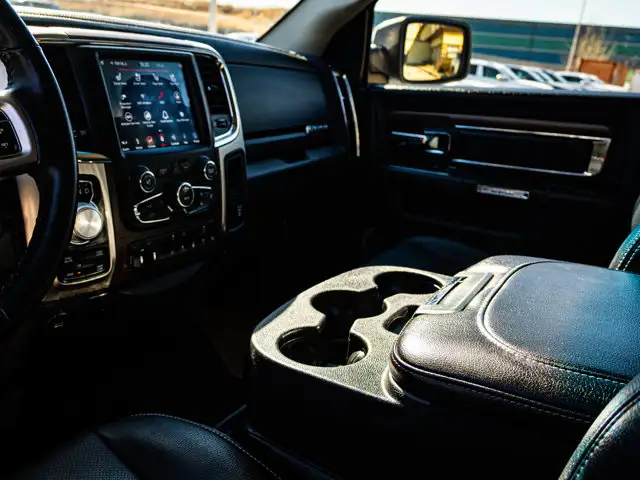 2018 Ram 1500 Laramie 5.7L HEMI | Premium Sound System - Photo 27