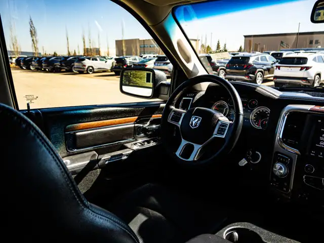 2018 Ram 1500 Laramie 5.7L HEMI | Premium Sound System - Photo 31