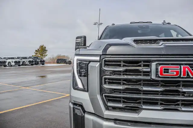 2026 GMC Sierra 3500HD AT4 - Photo 11
