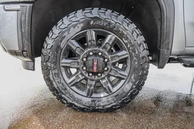 2026 GMC Sierra 3500HD AT4 - Photo 13